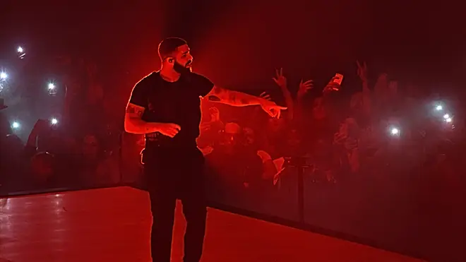 Drake Performing On Tour