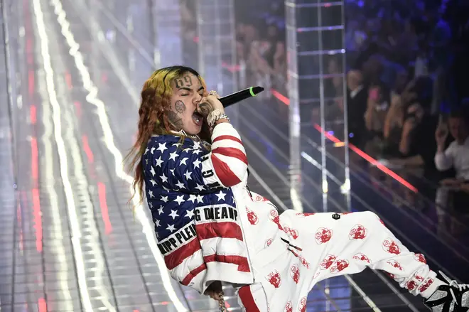 Pop Smoke appeared to diss Tekashi 6ix9ine on his debut album