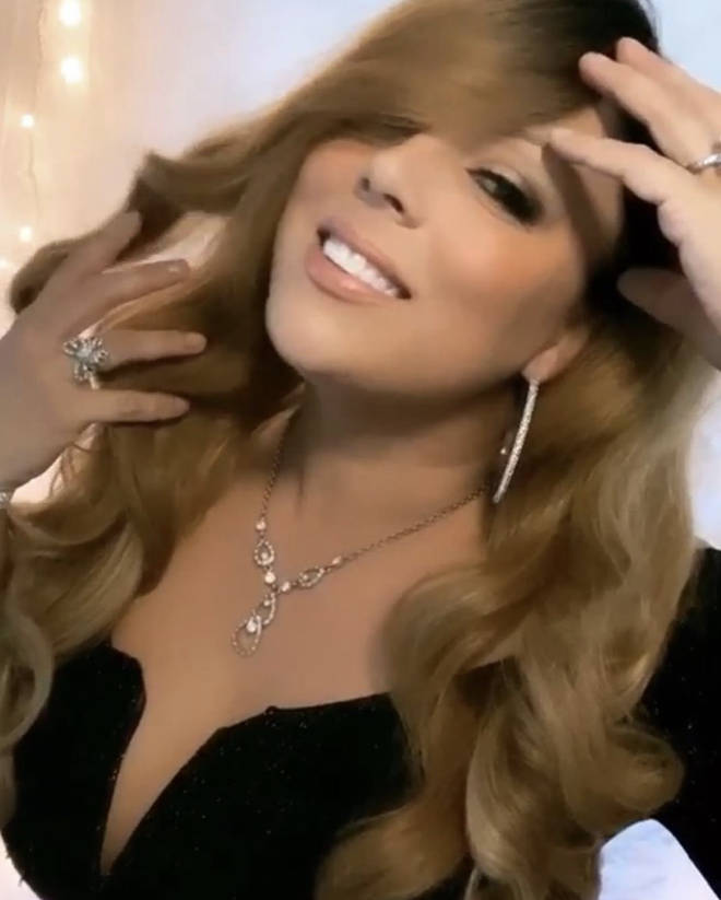 A Mariah Carey impersonator has left the internet shook