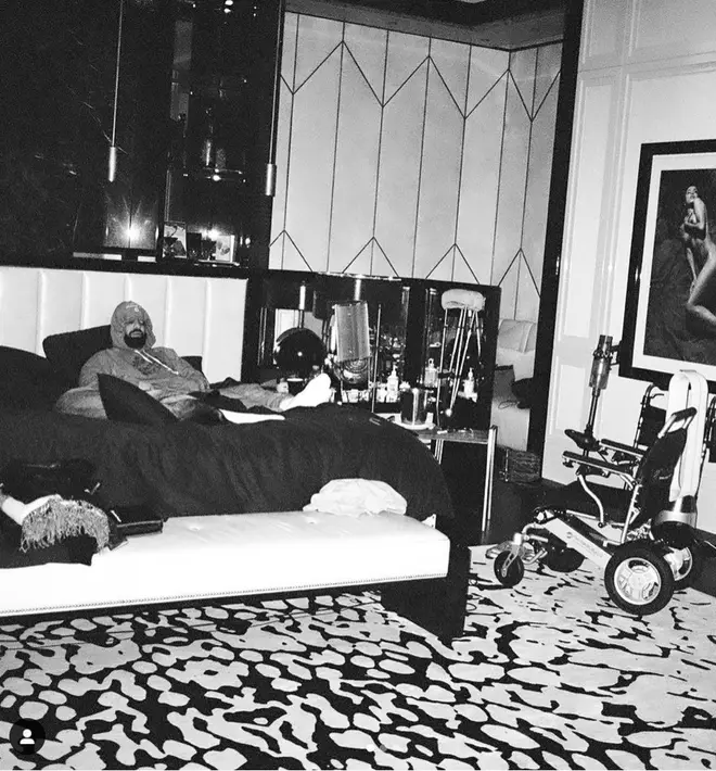 Drake shares a photo of him lying in bed recovering from his knee injury