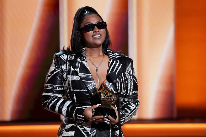 Jazmine Sullivan accepts the Best R&B Album award for ‘Heaux Tales’ onstage during the 64th Annual GRAMMY Awards at MGM Grand Garden Arena on April 03, 2022 in Las Vegas, Nevada