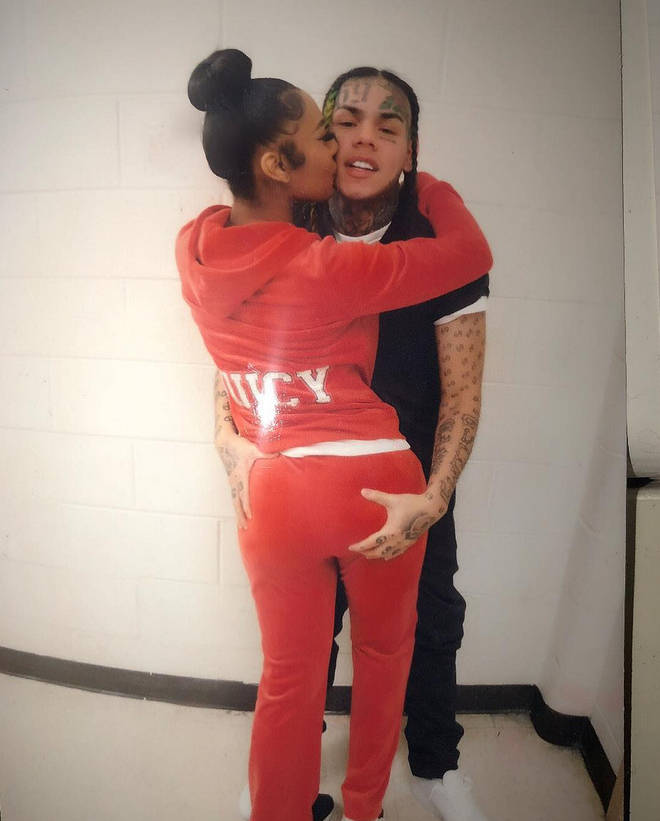 Tekashi 6ix9ine seen in his first picture from prison