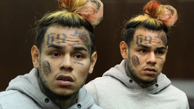 Tekashi 6ix9ine is reputedly not planning to go into witness protection amid ongoing speculation.